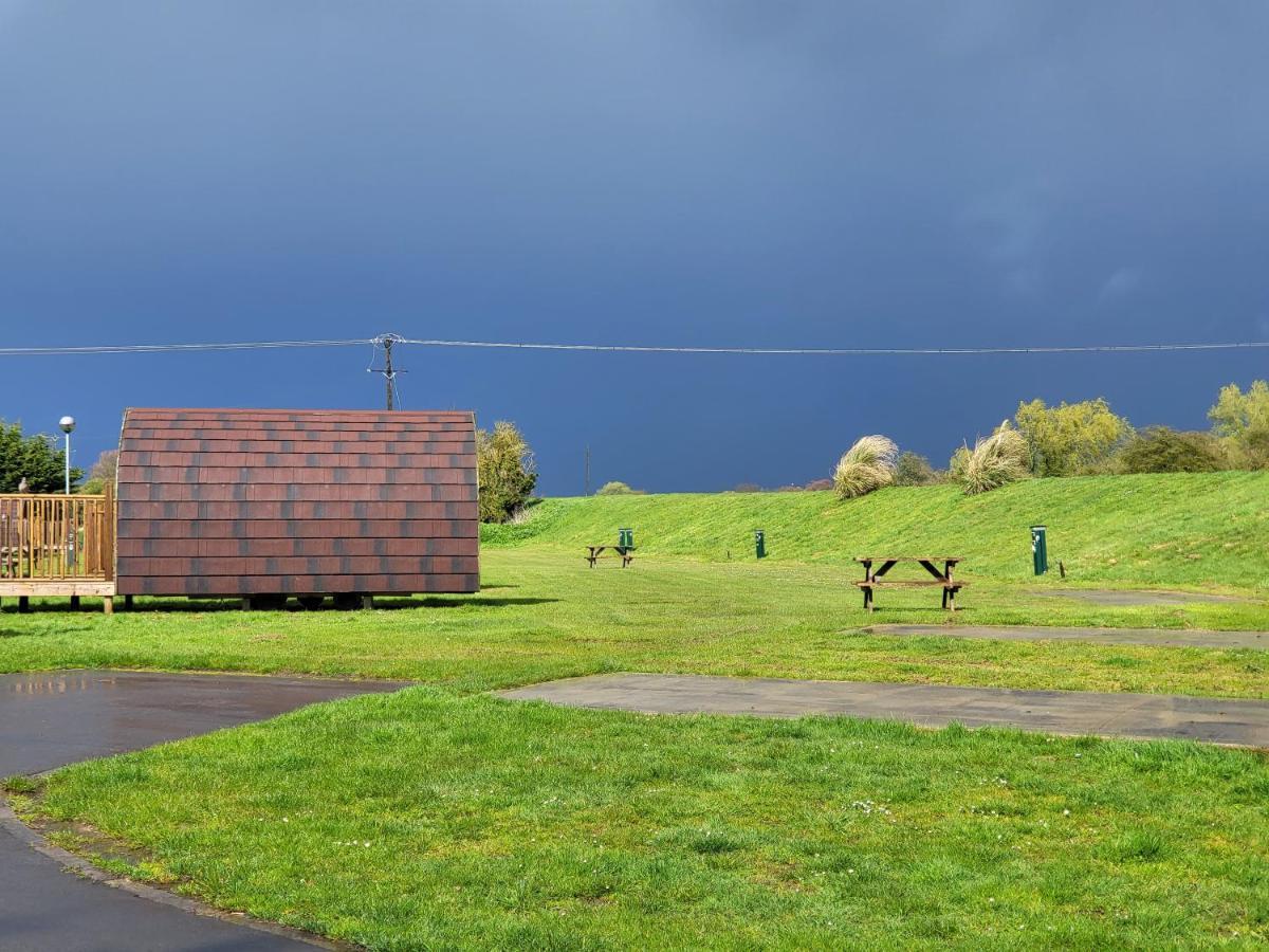 لينكولن Rustic Pods Riverview Holiday Park المظهر الخارجي الصورة
